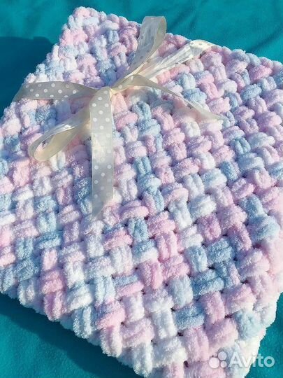 Вязаный плед. Ручная работа