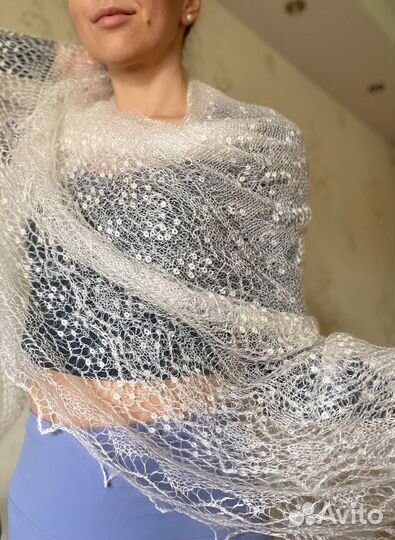 Пуховые платки, подарок