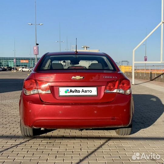 Chevrolet Cruze 1.8 AT, 2010, 133 407 км