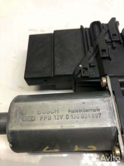 Мотор стеклоподъемника задний левый Volkswagen