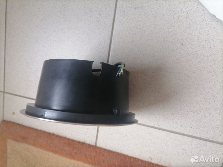 Светильник для бассейна