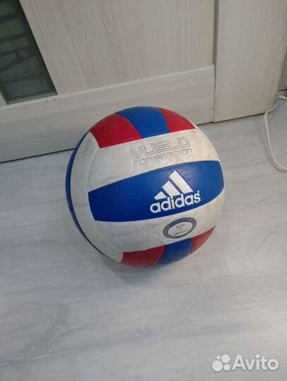 Мячь волейбольный