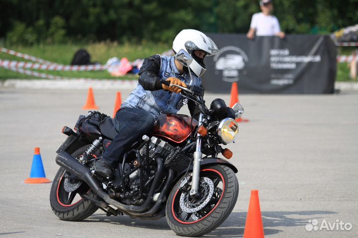 Мотоцикл honda cb 750