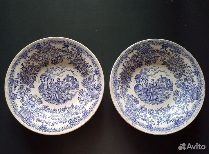Фаянсовые тарелки 