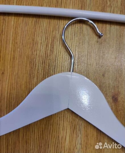 Вешалки плечики Леруа Мерлен деревянные белые