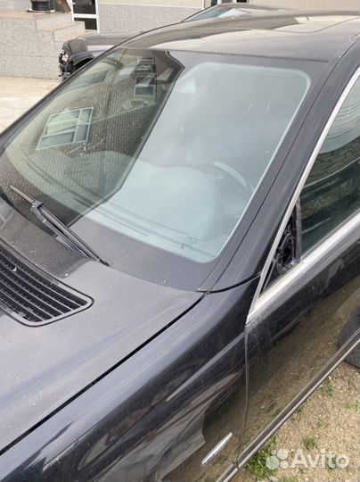 Лобовое стекло на Mercedes-Benz W221