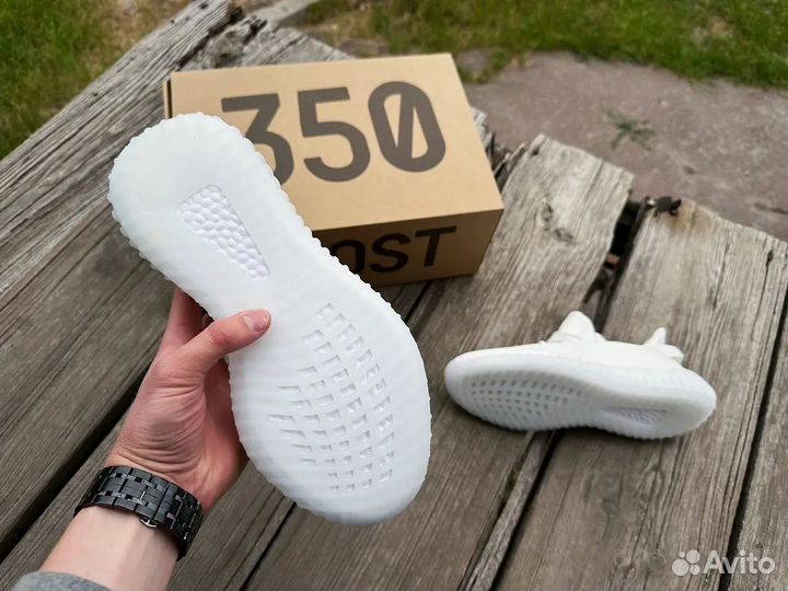 Кроссовки Adidas Yeezy Boost 350 V2 - White