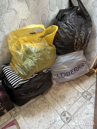 Продам женские вещи