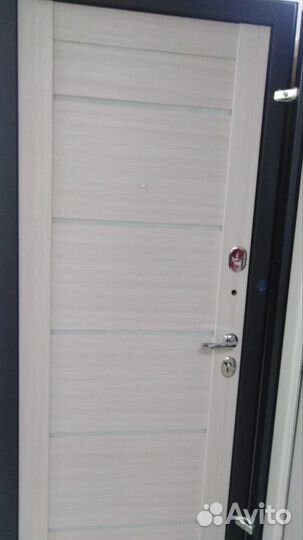 Дверь входная металлическая новая