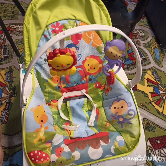 Шезлонг качалка для ребенка