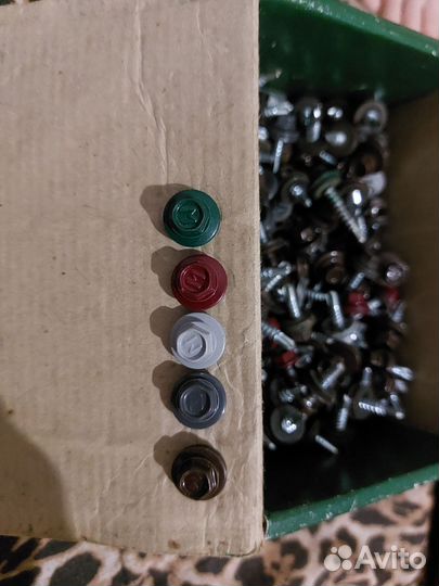 Саморезы кровельные 4.819