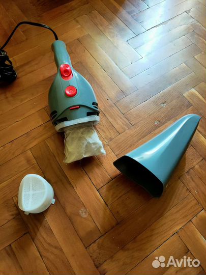 Автомобильный пылесос black decker av1205