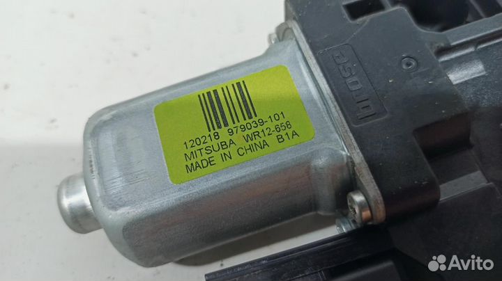 Моторчик стеклоподъемника задний левый Ford Kuga 1767046