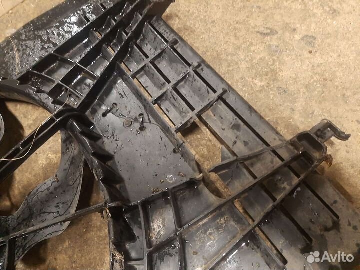 Вентилятор радиатора Hyundai Tucson 1 2,7