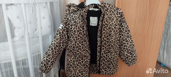 Ветровка для девочки 110-116