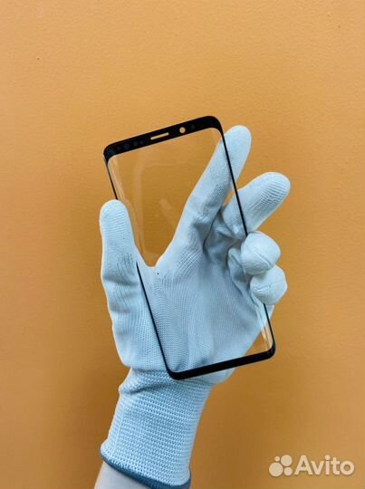 Замена разбитого стекла на Samsung s9