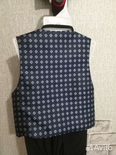 Костюм двойка (брюки, жилет и бабочка)