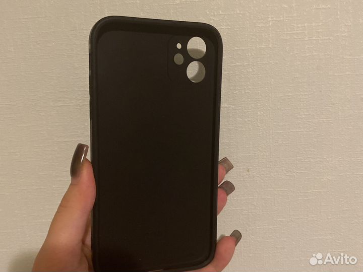 Чехол на iPhone 11 матовый черный