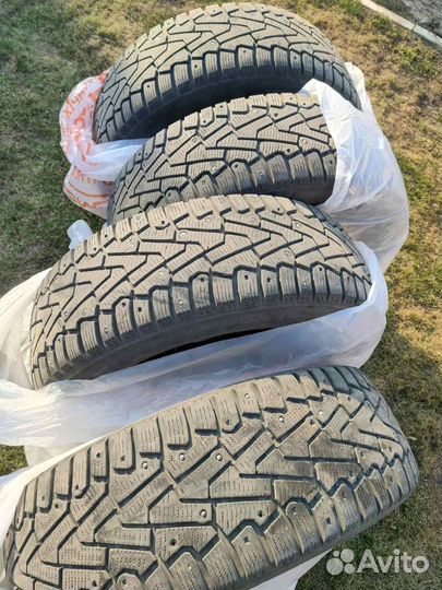 Pirelli Ice Zero 225/65 R17