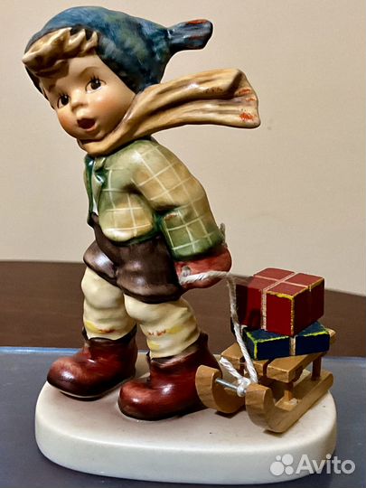 Фигурки детей.Цена за одну. Hummel, Германия