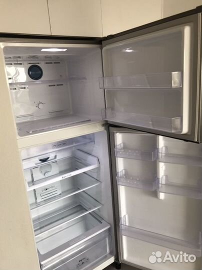 Холодильник Samsung rt43k6000s8