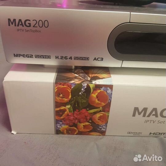 Тв-приставка MAG 200 и маршрутизатор D-Link DIR-10