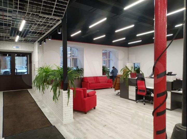 Помещение с габ площадью 563,6 м²