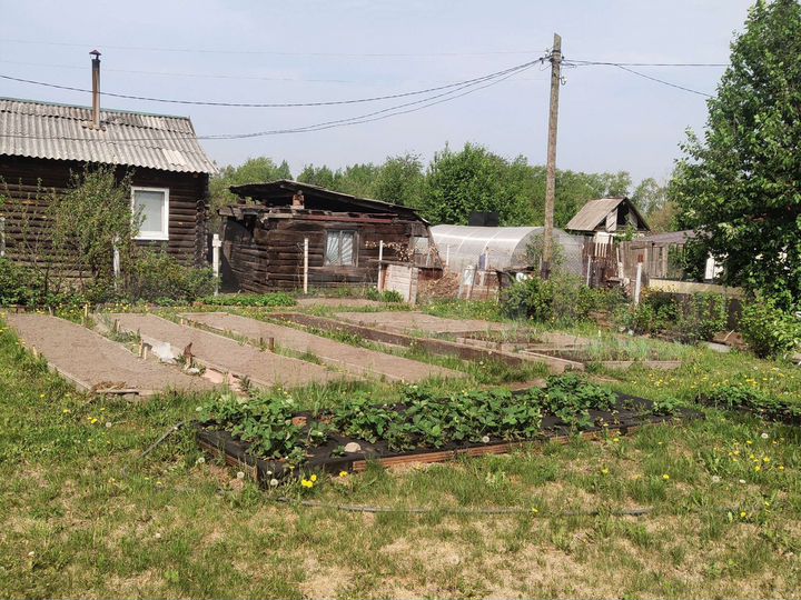 Дом 42 м² на участке 10 сот.