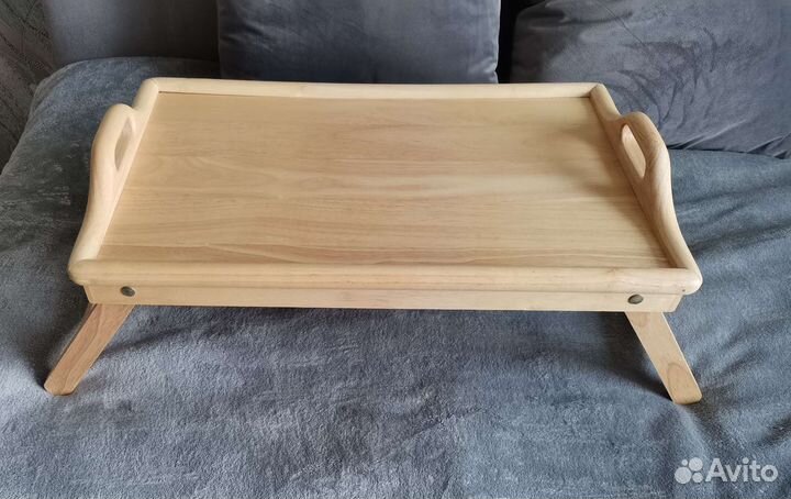 Столик для завтрака