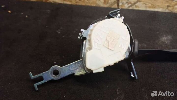 Ремень безопасности задний левый для BMW 7 F01,F02