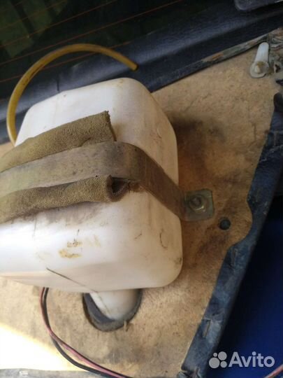 Обшивка багажника 2104