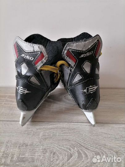 Хоккейные коньки