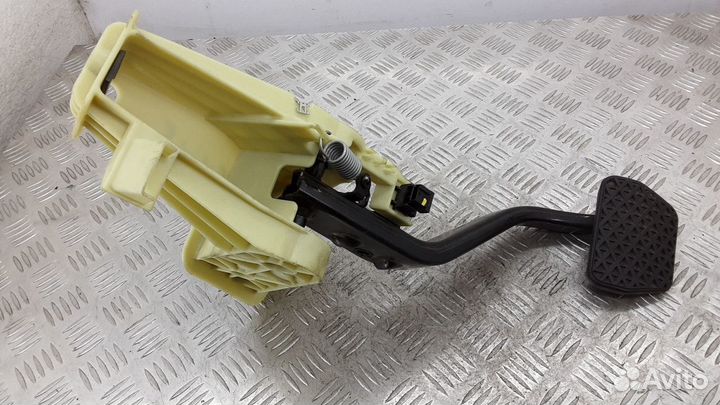 Педаль тормоза BMW X3 F25 2012