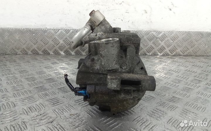 Компрессор системы кондиционирования Mercedes-Benz