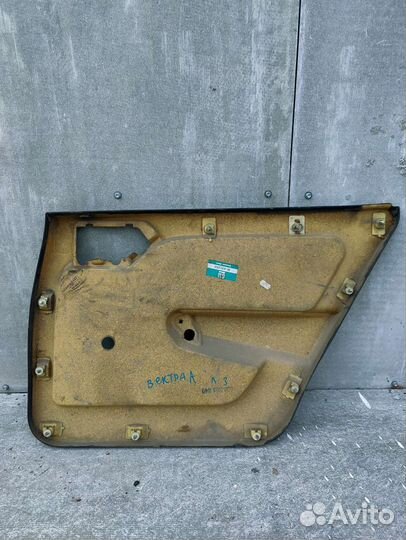 Задняя левая дверная карта Opel Vectra A