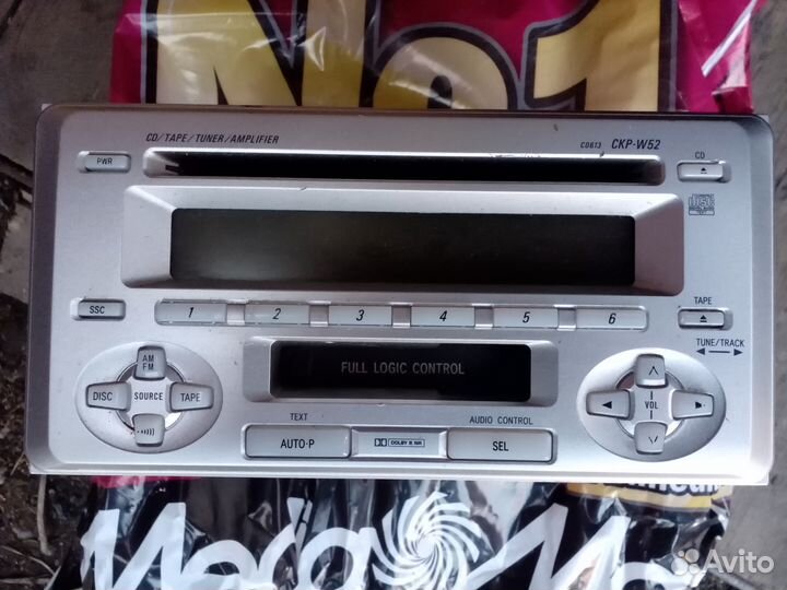 Магнитофон Toyota