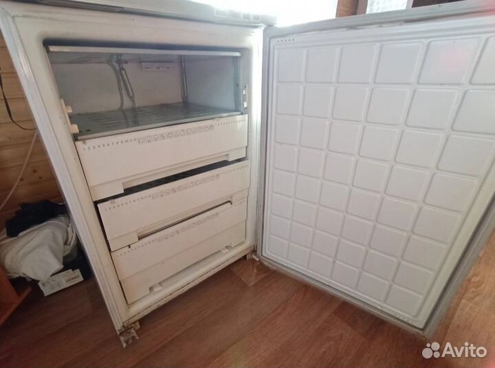 Морозильная камера бирюса 14