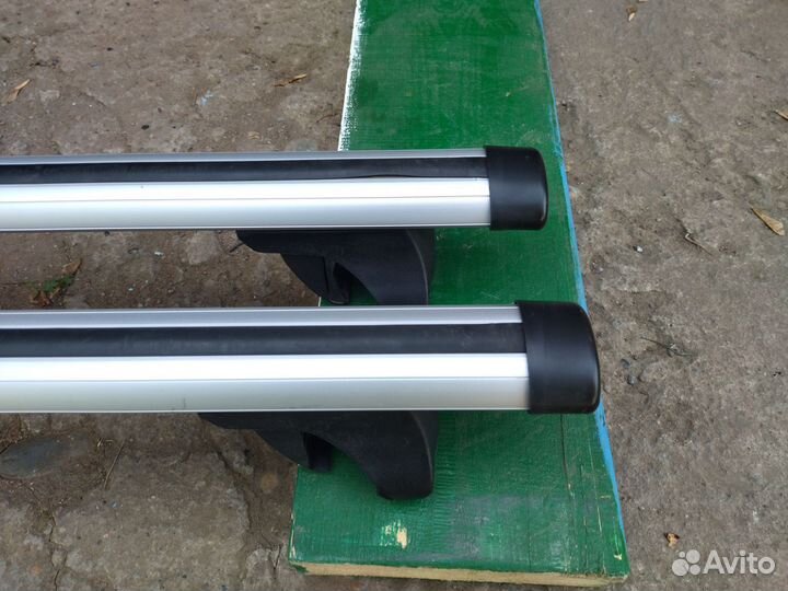 Поперечины на рейлинги автомобиля