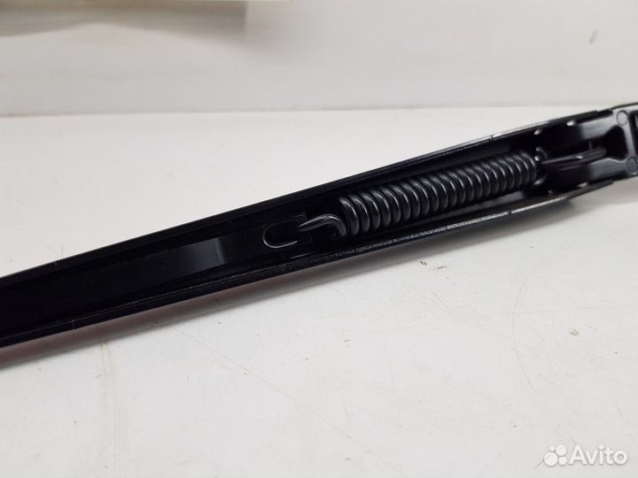 Поводок стеклоочистителя (правый) (Audi Q3)