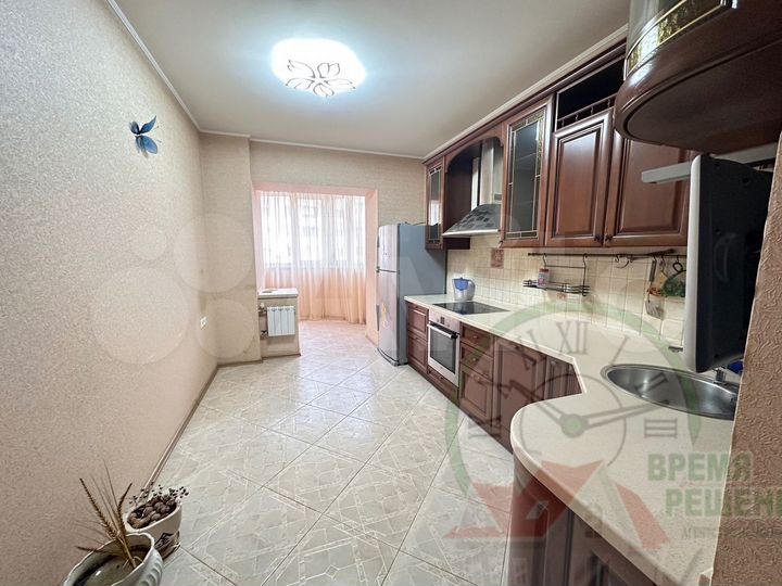 3-к. квартира, 100 м², 6/16 эт.