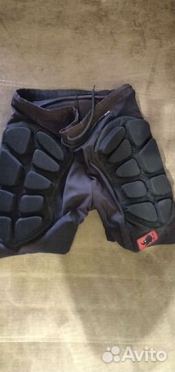 Шорты с защитой