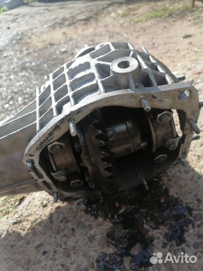 Редуктор переднего моста нива Шевроле 24шлица