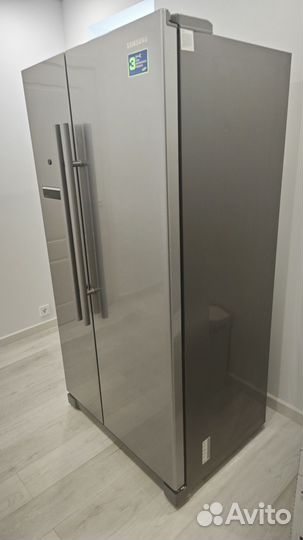 Холодильник Samsung, side by side