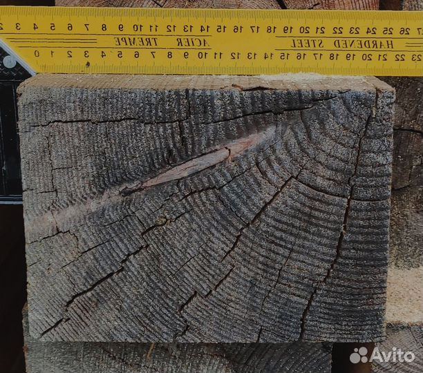 Домостроение с брусом из лиственницы