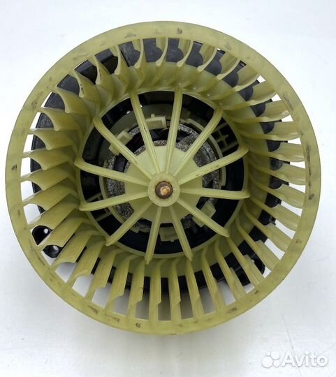 Пежо Боксер Вентилятор печки