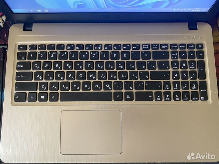 Ноутбук Asus R540BA