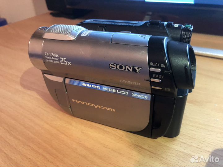 Видеокамера sony