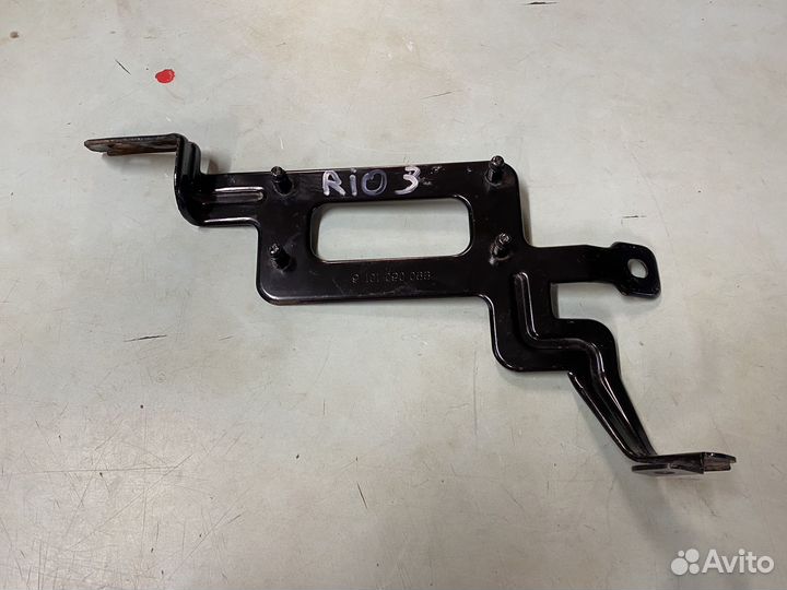 Кронштейн блока управление двигателя Kia Rio 3
