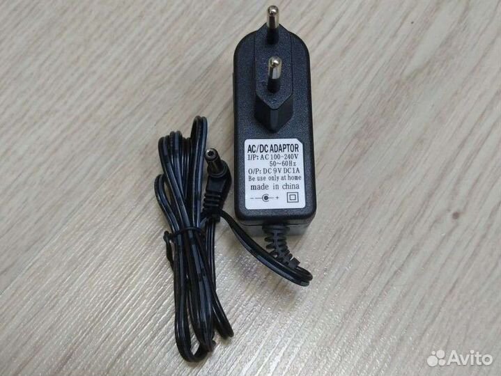 Блок питания 9V-1A, новый
