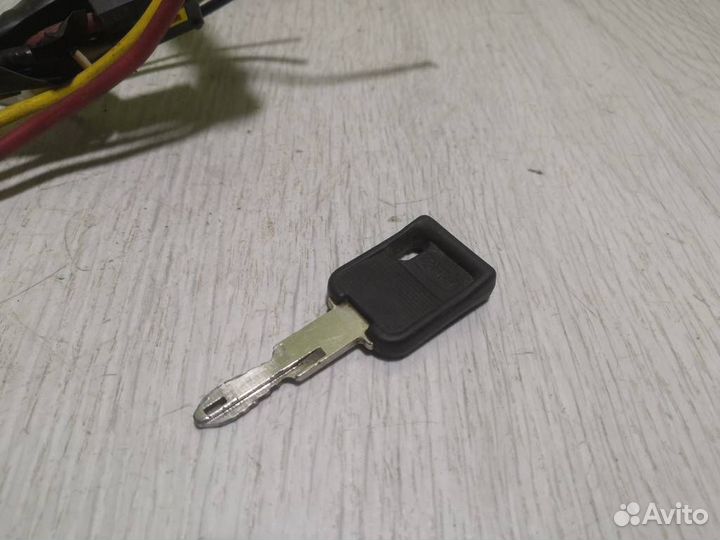 Замок зажигания Пежо 206